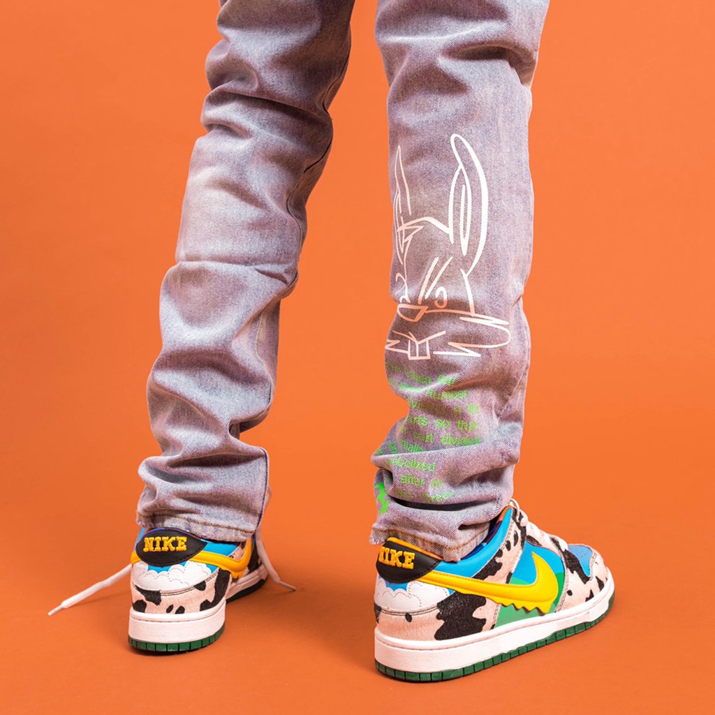 OFF WHITE